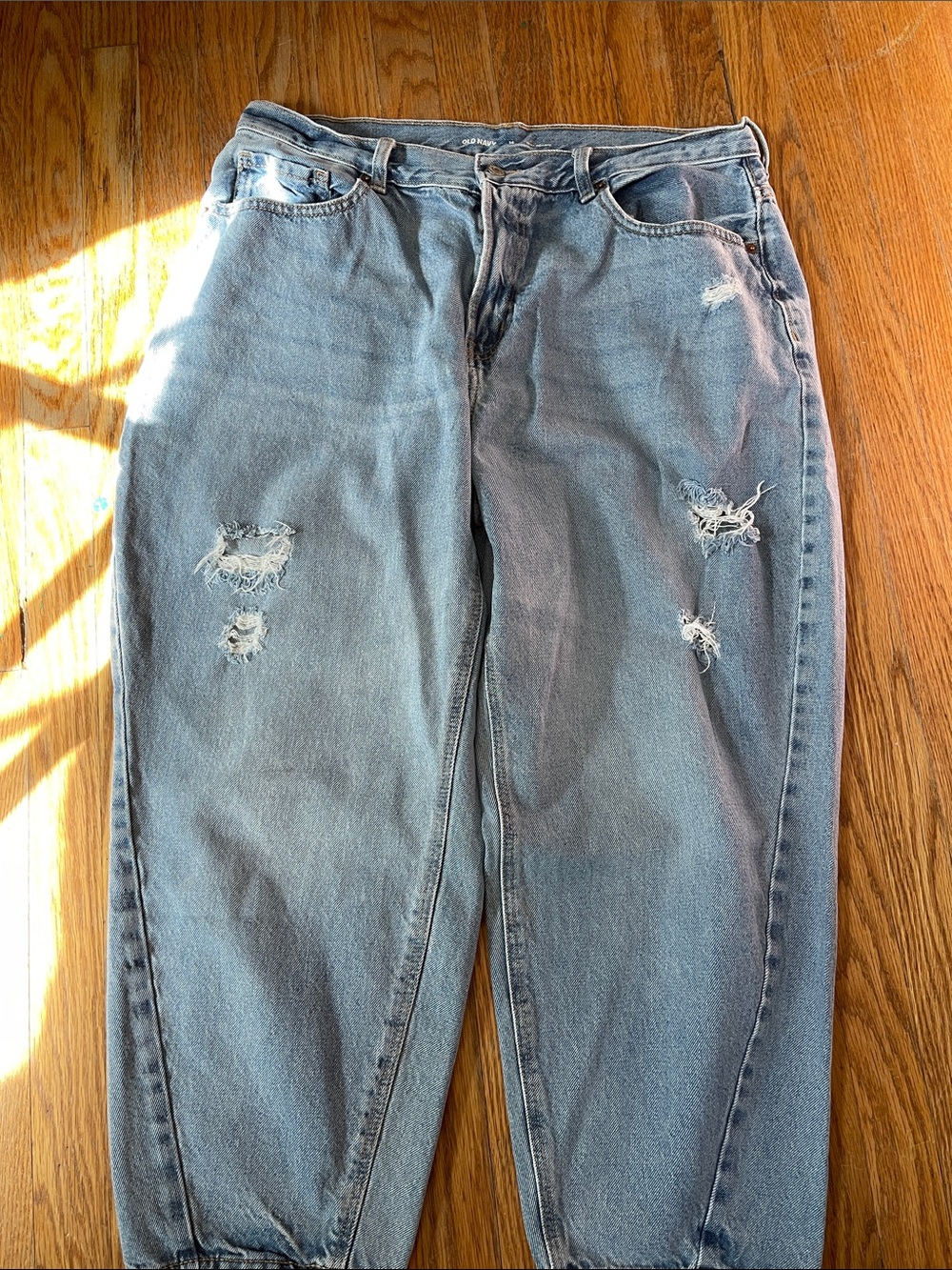 Old Navy Women’s extra high rise - Faded Light Blue with Distress
